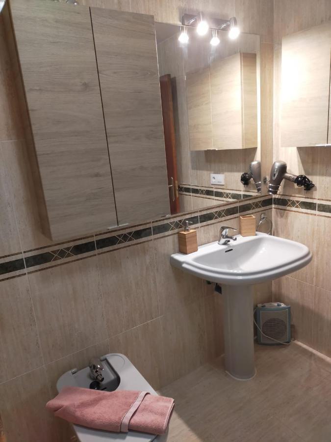 Estudio Tipo Loft En El Centro De Mugardos ภายนอก รูปภาพ